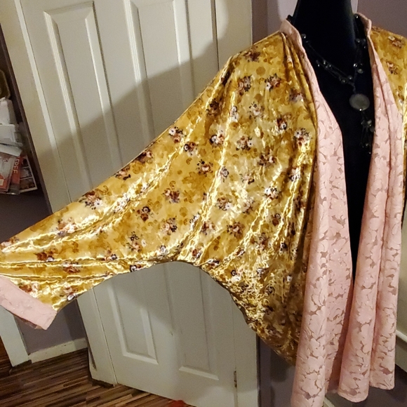 Kimono - Picture 3 of 8